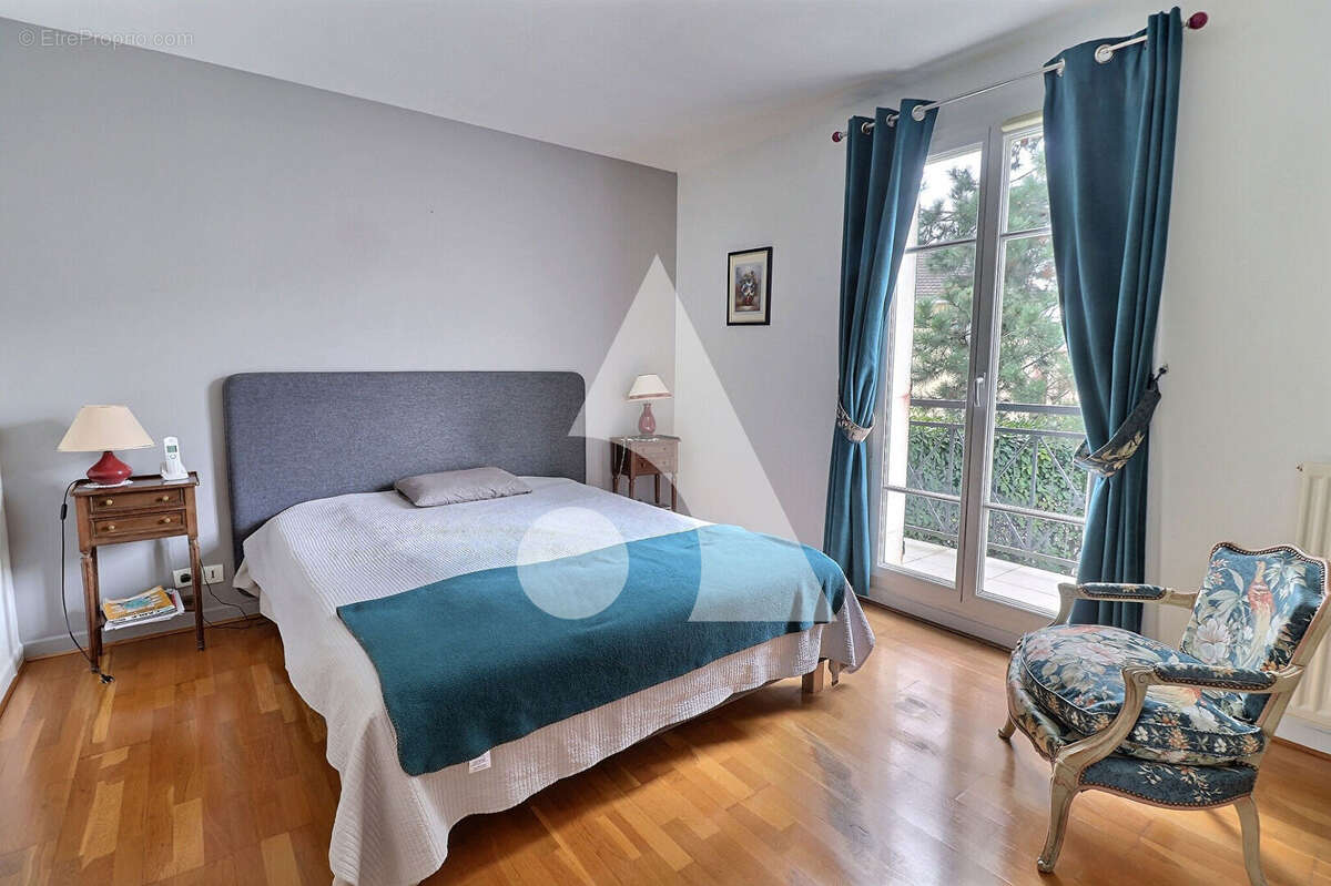 Maison à LE PLESSIS-BOUCHARD