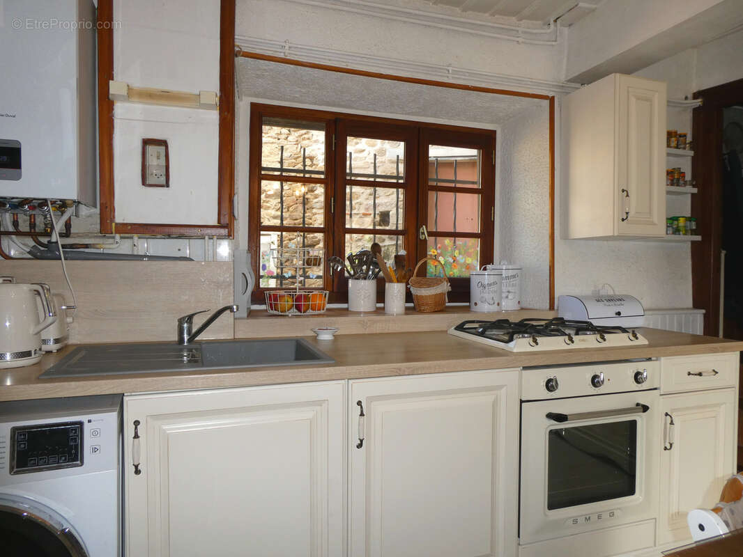 Maison à MONTROMANT