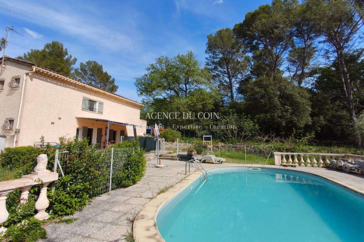 Maison à LORGUES