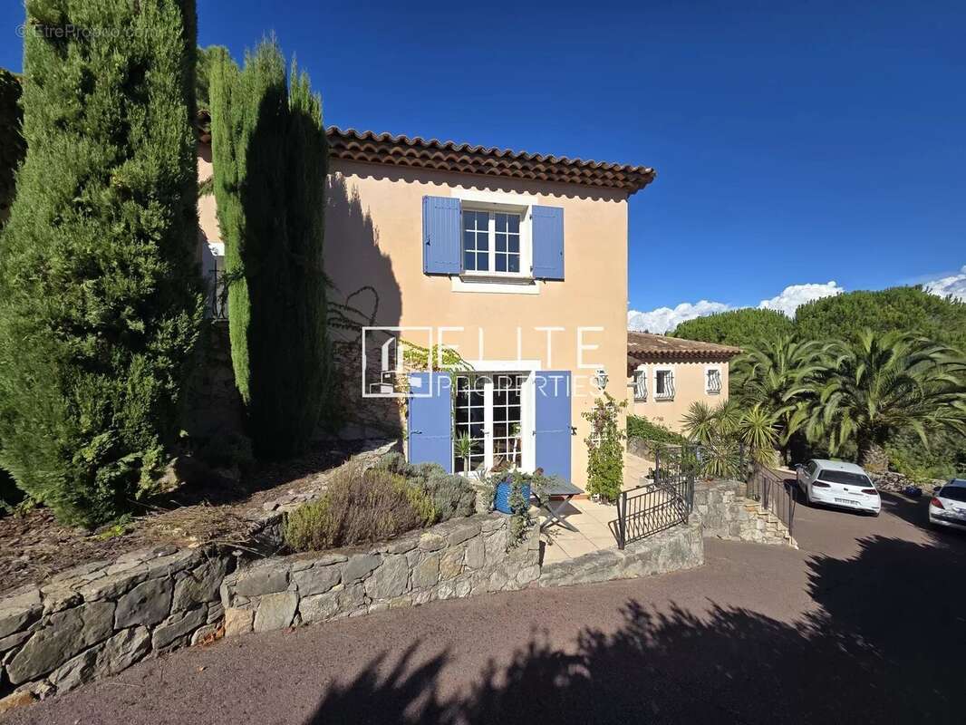 Maison à LES ADRETS-DE-L'ESTEREL