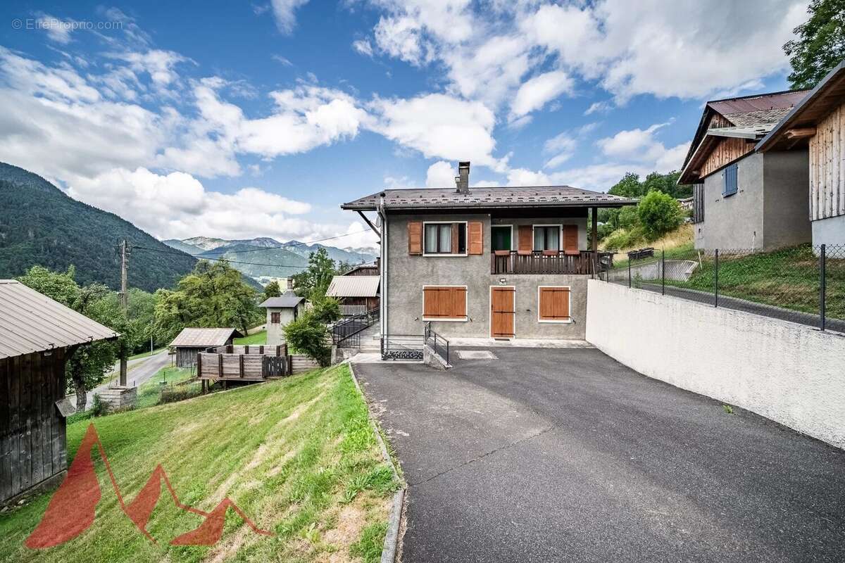 Rare à la Vente : Superbe Appartement Duplex 3 Chambres avec Jardin Privatif à Saint Jean d'Aulps - photo 5