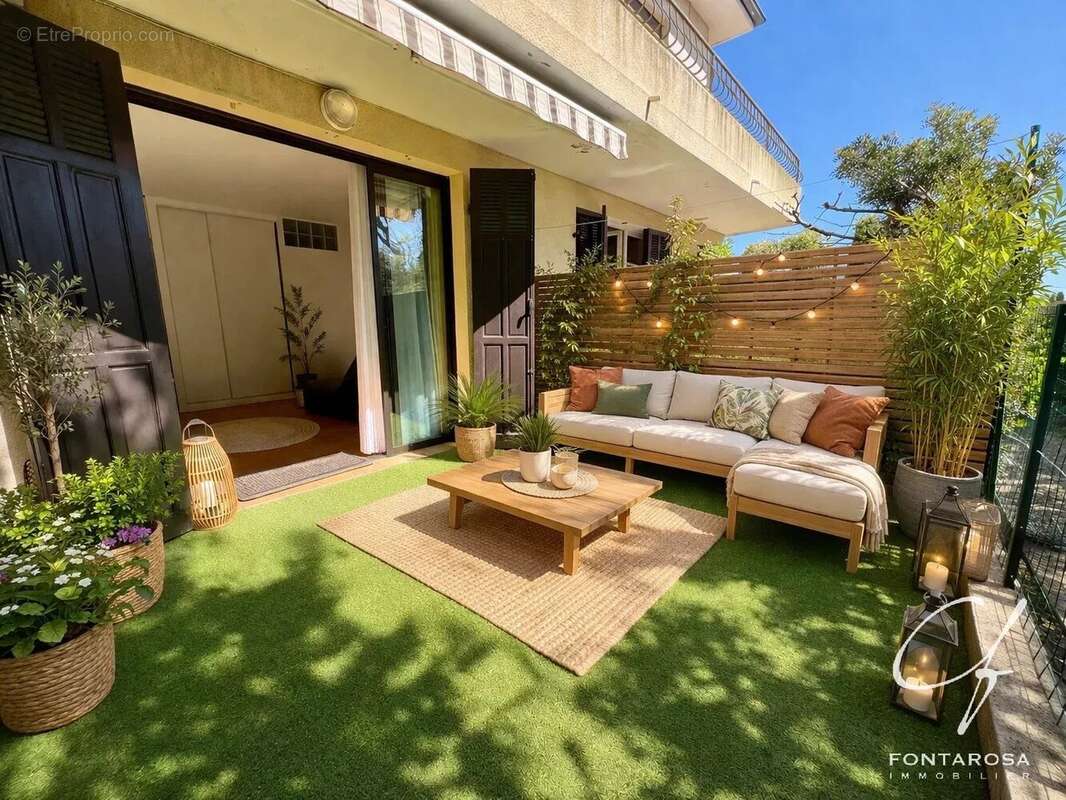 Appartement à FREJUS