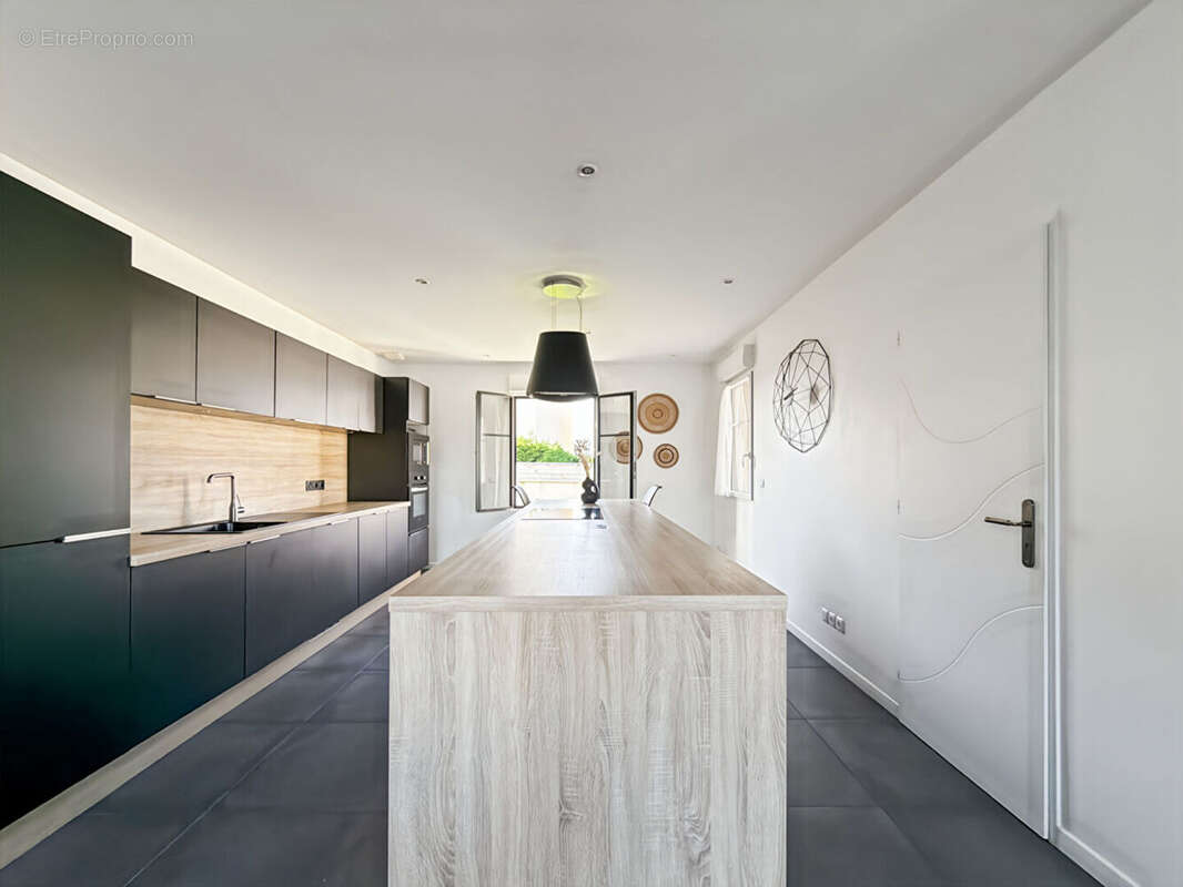 Maison à MANTES-LA-JOLIE