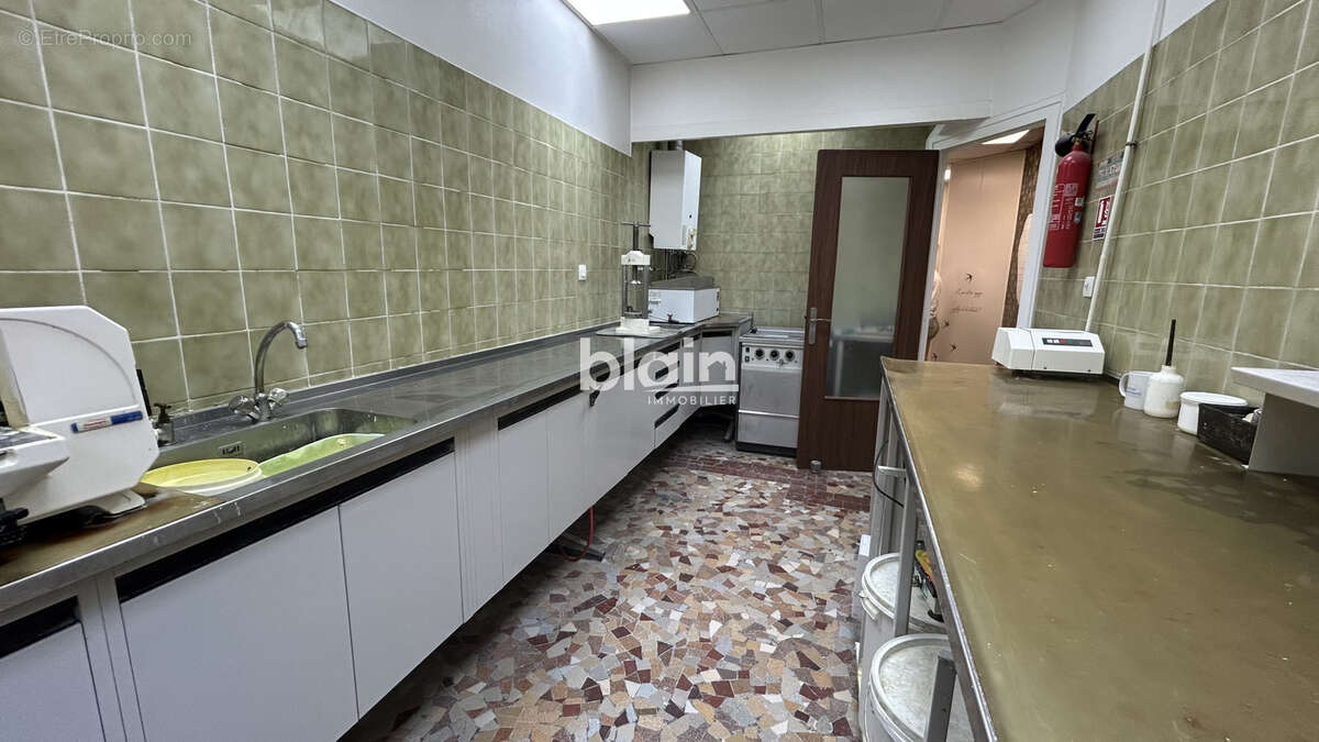 Local commercial - 96 m2 grenoble centre - photo 9