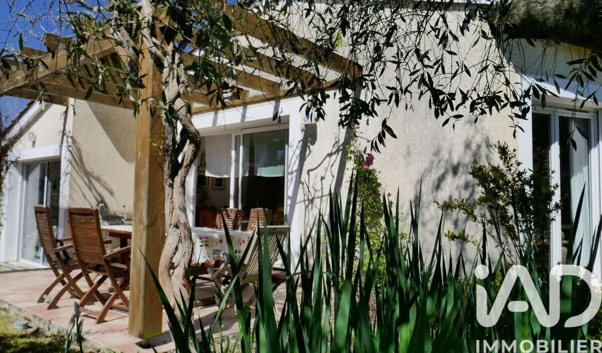 Photo 2 - Maison à SAINT-SULPICE