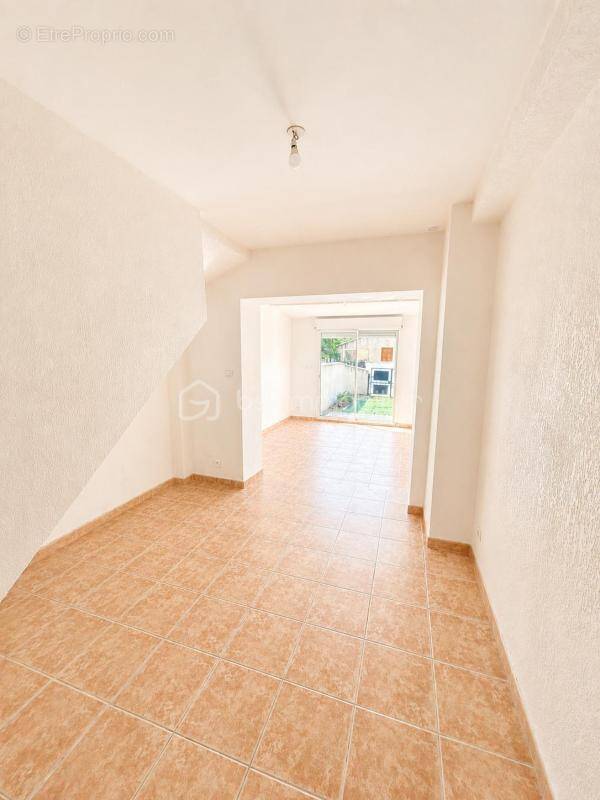 Appartement T2 42 m² avec jardin et 2 stationnements – Ensuès-la-Redonne - photo 1