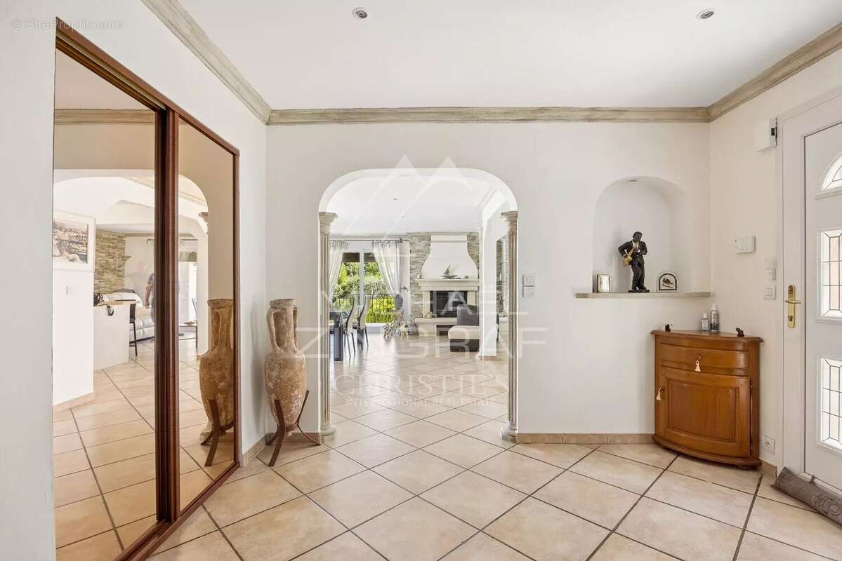 Maison à CAGNES-SUR-MER