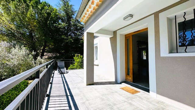 Maison à VAISON-LA-ROMAINE