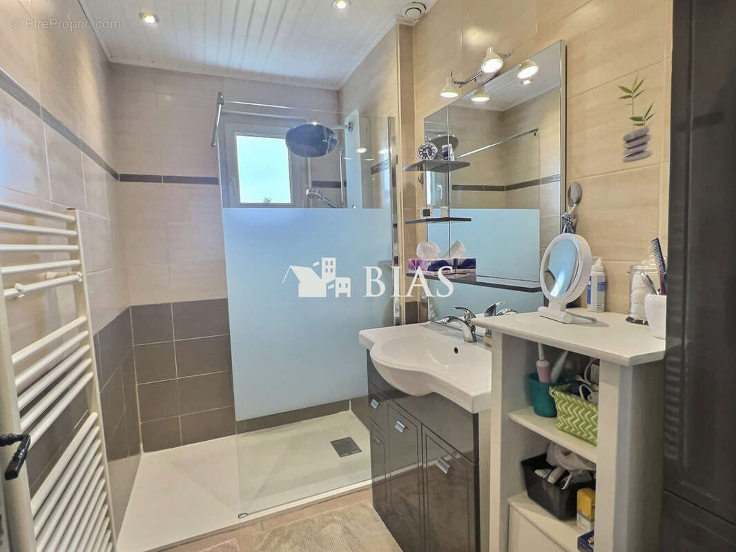 Maison à LA BARRE-EN-OUCHE