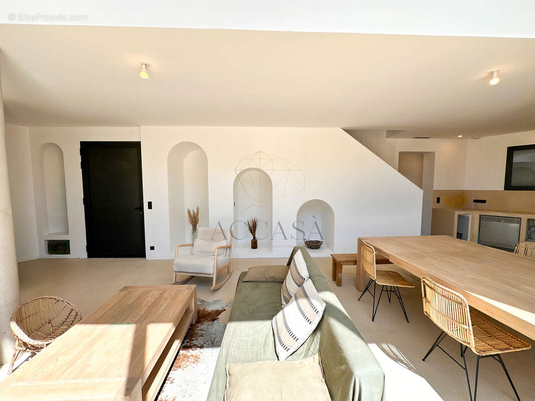 Maison à FIGARI
