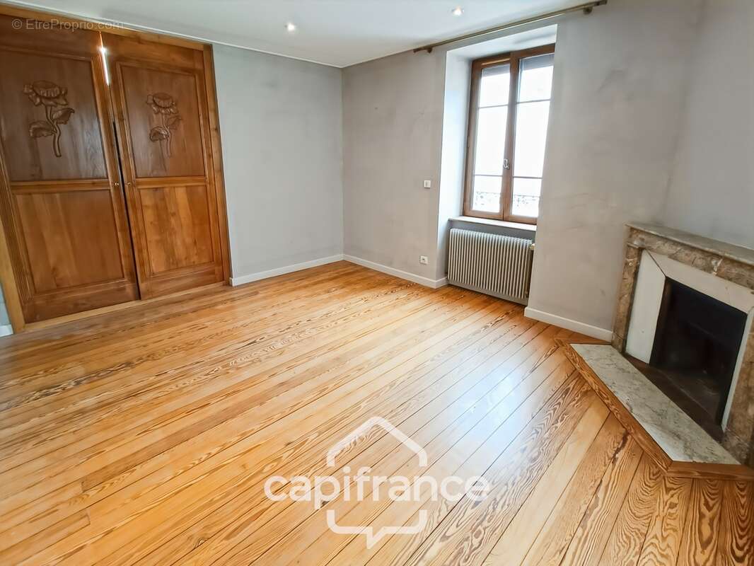A vendre sennecey le grand maison de 136 m² - dependance et atelier de 262 m² - photo 8