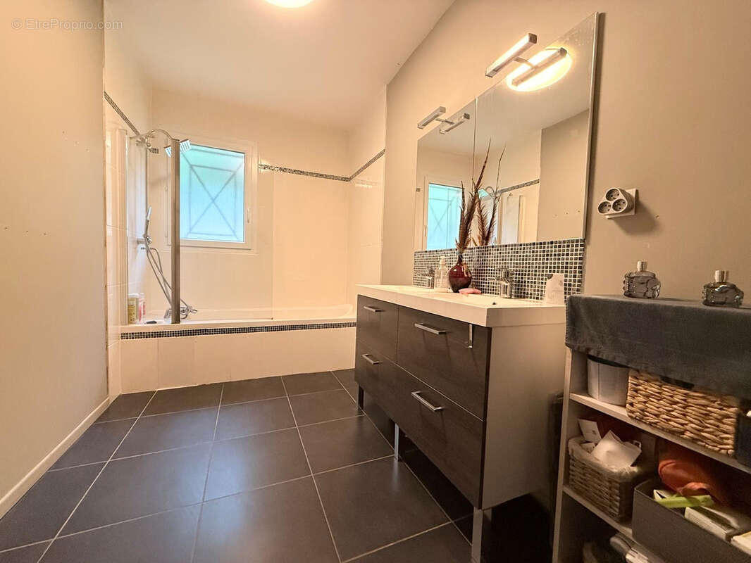 Maison à SAINT-SULPICE-SUR-LEZE