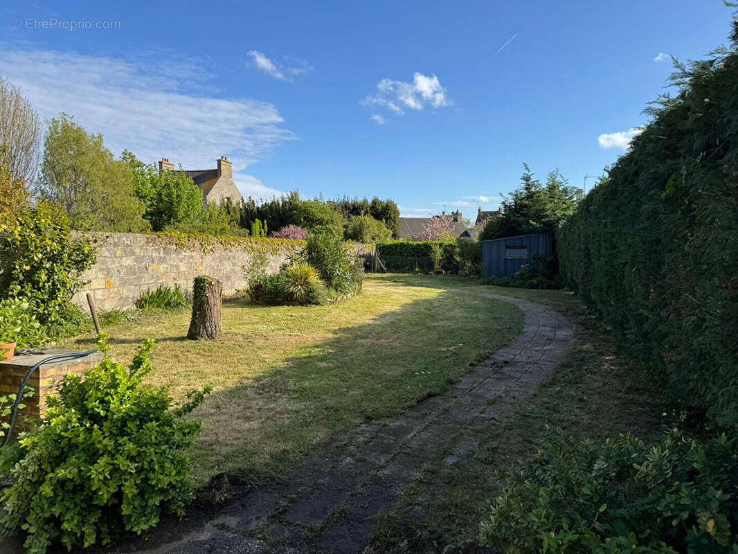 Maison à SAINT-VAAST-LA-HOUGUE