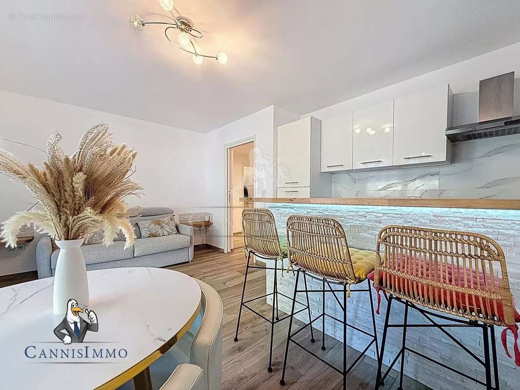 Appartement à LE CANNET