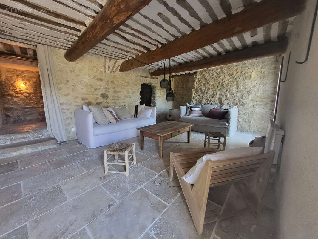 Maison à MALEMORT-DU-COMTAT