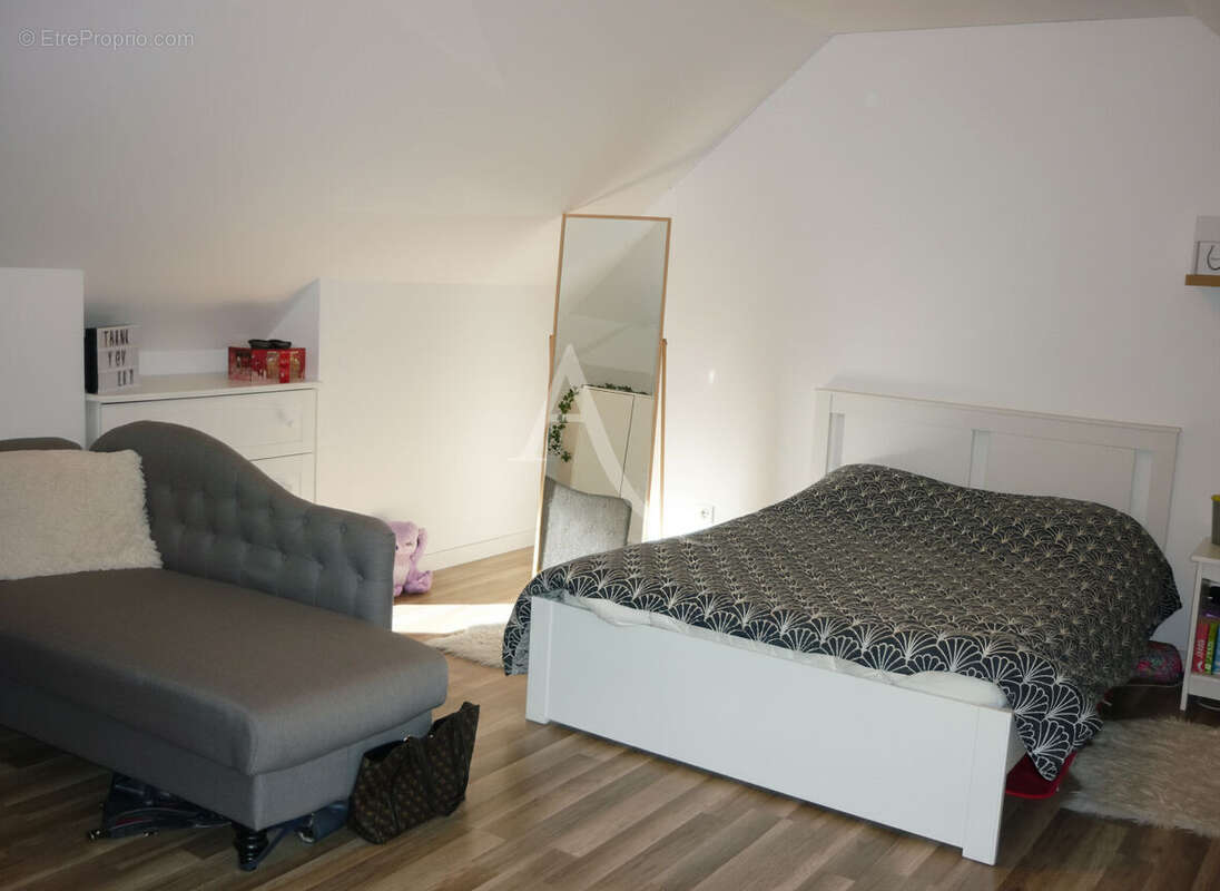 Maison à MENESTREAU-EN-VILLETTE