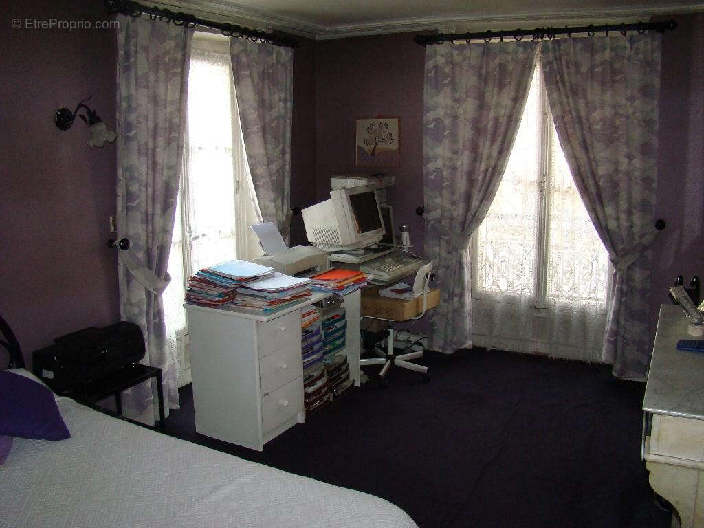 Appartement à PARIS-3E
