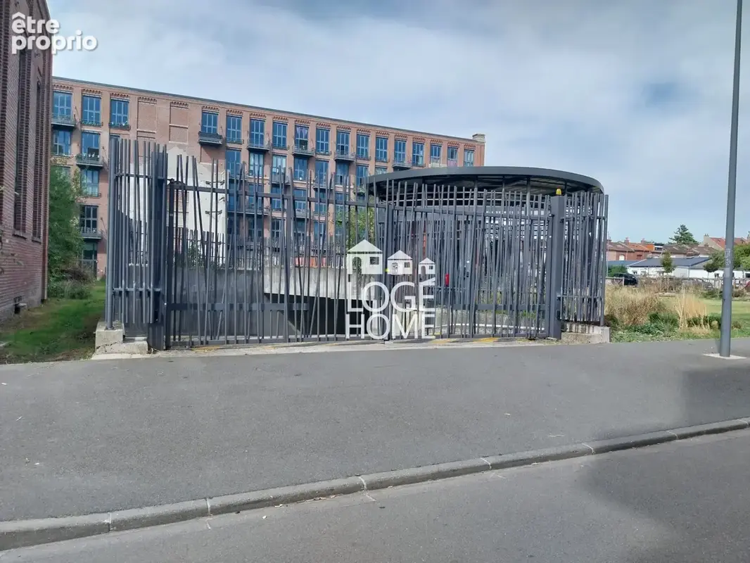 Photo Parking à Hellemmes-Lille au prix de 19 500€