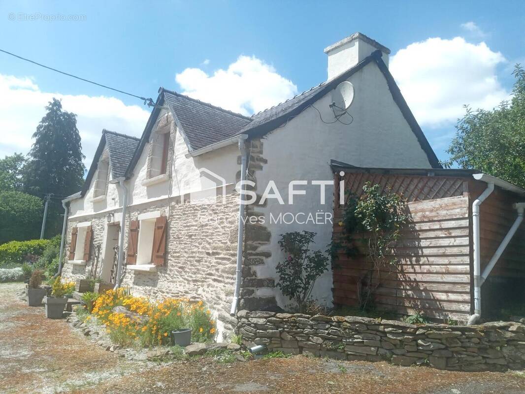 Photo 1 - Maison à LANDELEAU