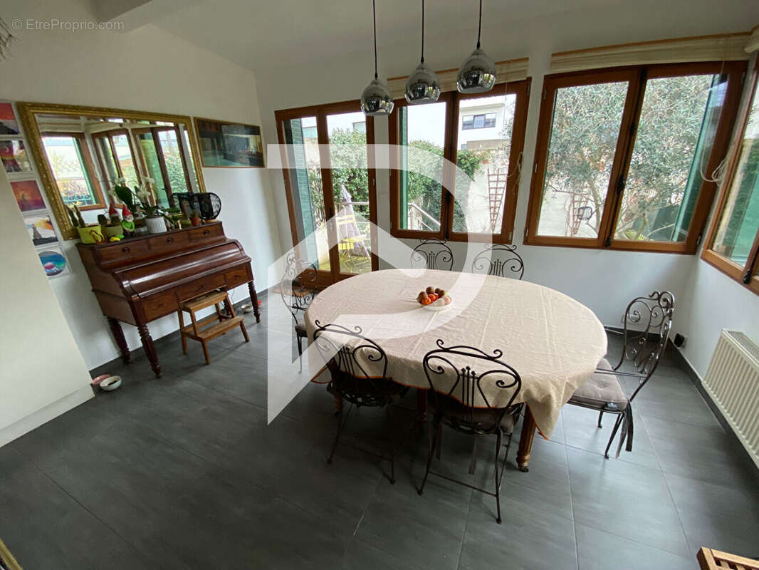 Maison Colombes 7 pièce(s) 135 m2  quartier Petite Garenne - photo 5
