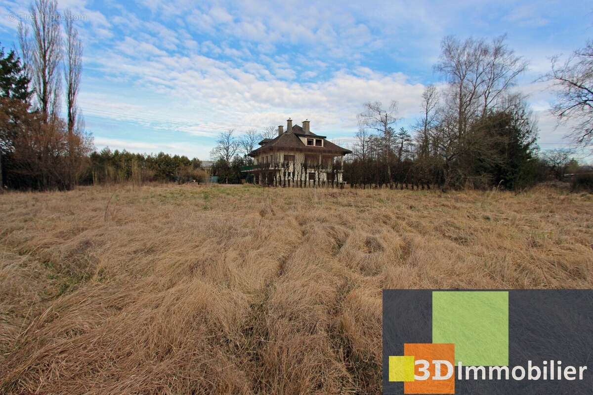 GRAND ETTERAIN DE 5236 m² - Maison à CLAIRVAUX-LES-LACS