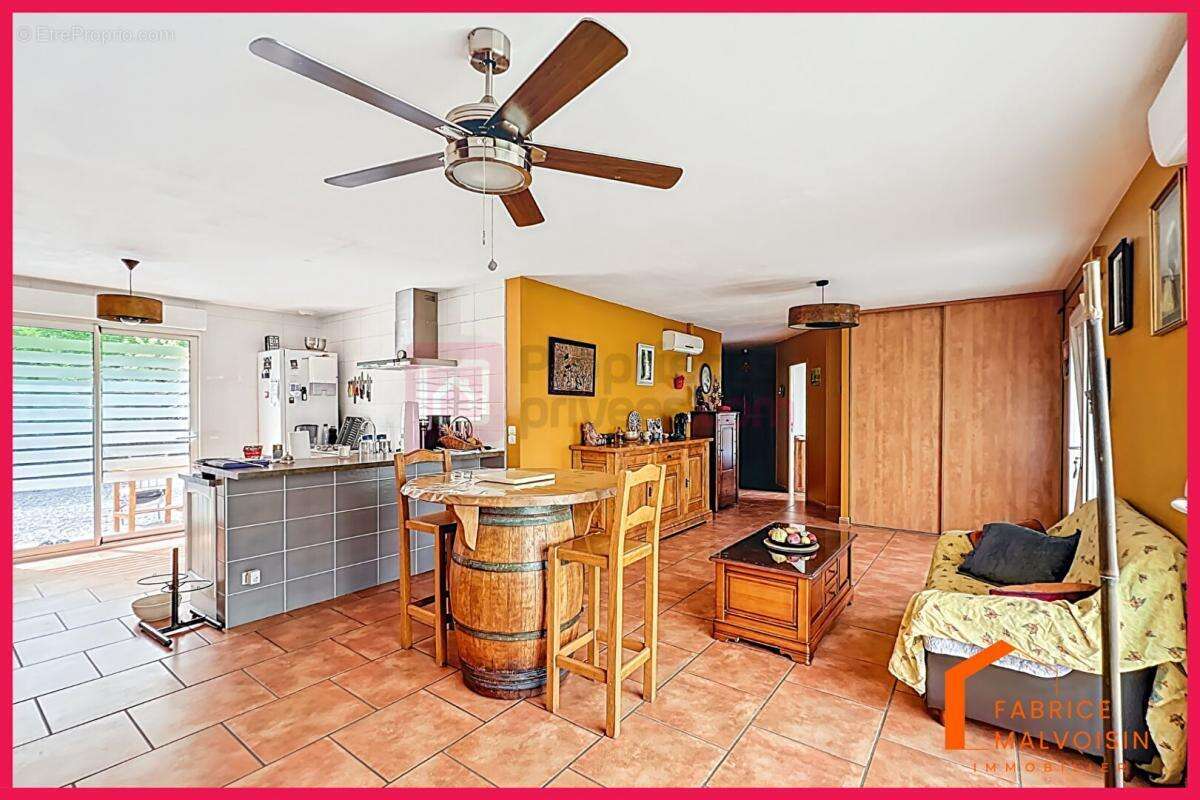 Maison à HUCQUELIERS