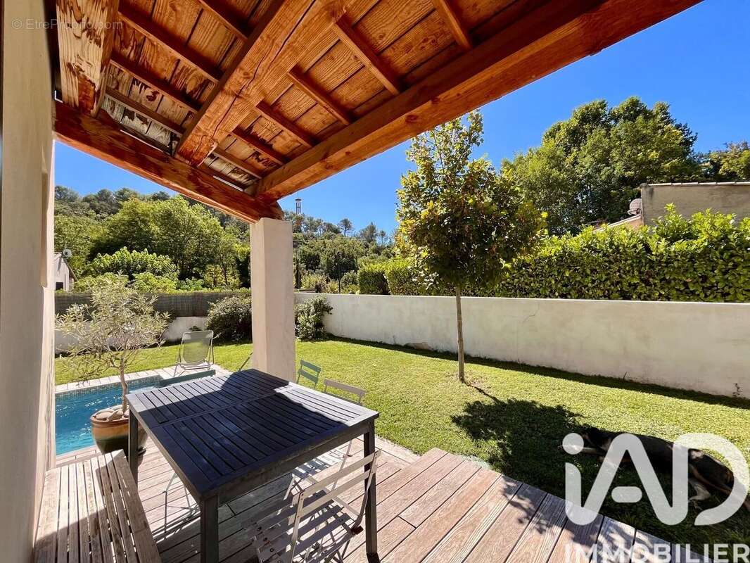 Photo 2 - Maison à JOUQUES