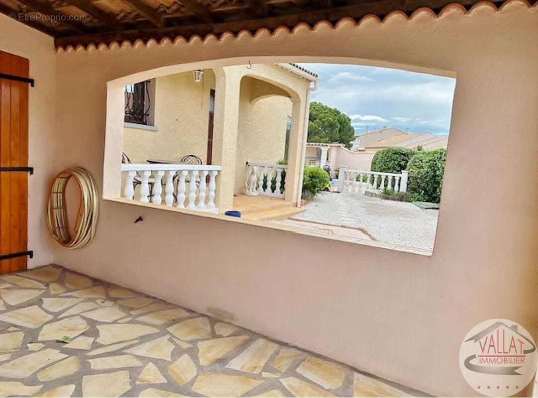 Villa T4 avec piscine dans quartier pavillonnaire agréable ! - photo 24