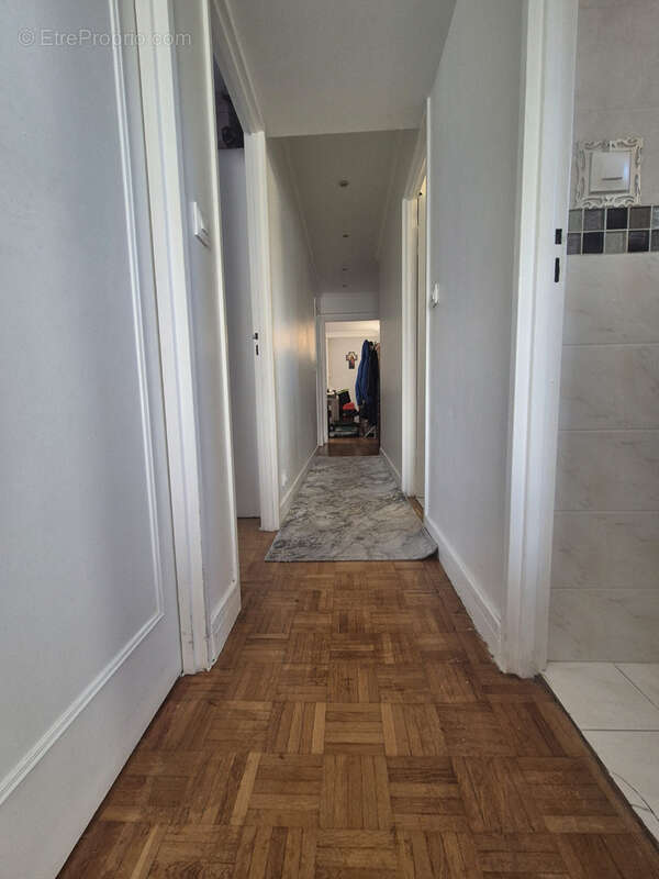 Appartement à BAGNEUX