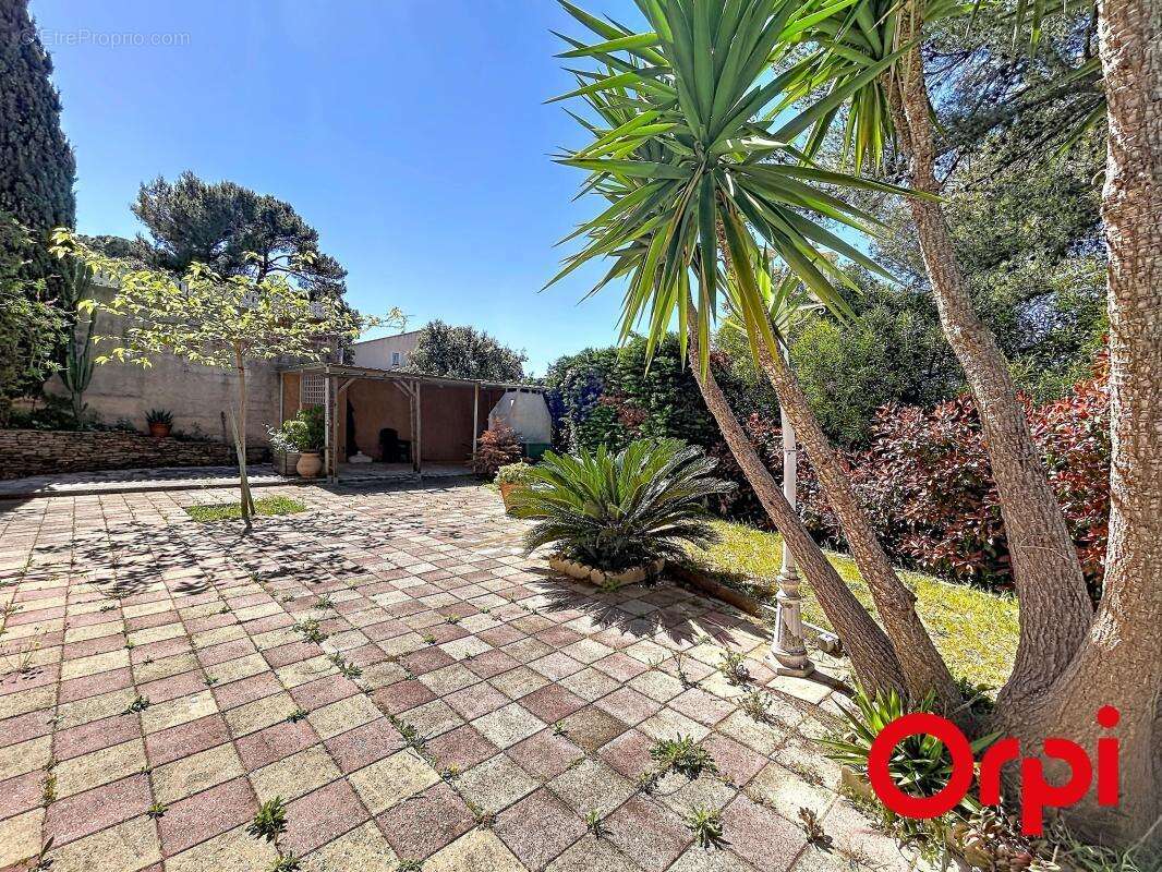 Maison à SIX-FOURS-LES-PLAGES