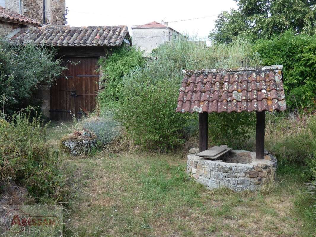 Maison à LAGUEPIE