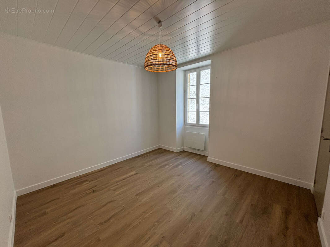 Appartement à SAUVETERRE-DE-GUYENNE