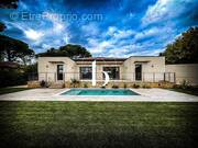 Maison à BAGNOLS-SUR-CEZE