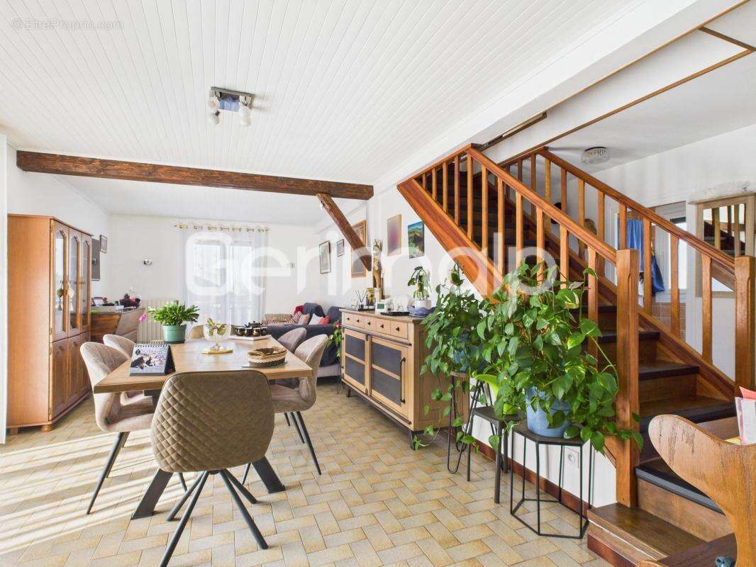 Maison à ALBY-SUR-CHERAN