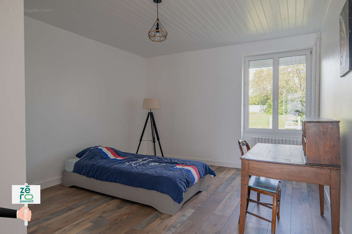 Maison à LES MAGNILS-REIGNIERS