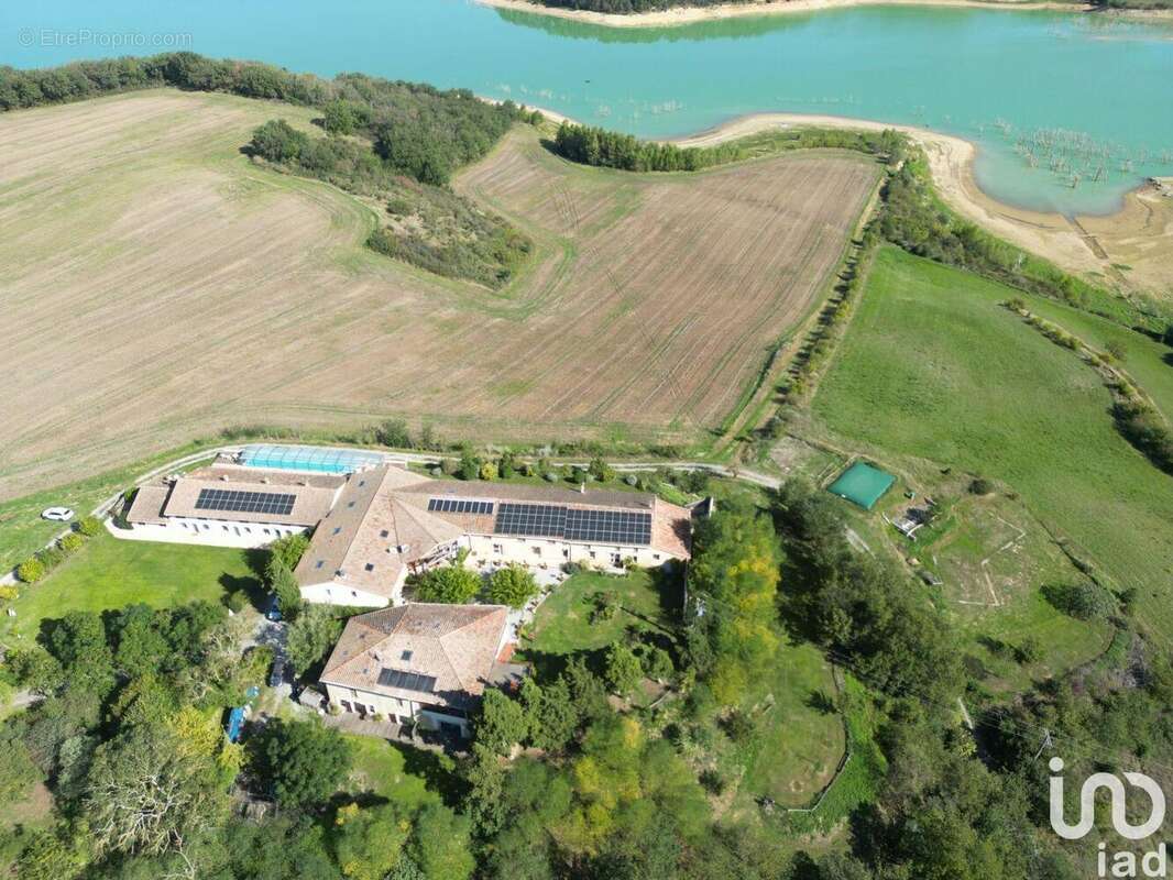 Photo 4 - Commerce à CASTELNAUDARY