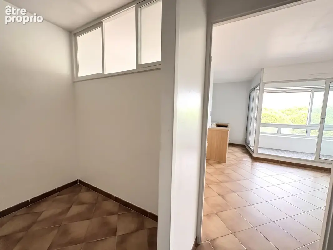 Carnon port , trés joli studio cabine de 30 m2 habitables + terrasse-loggia 4 m2 - photo 5
