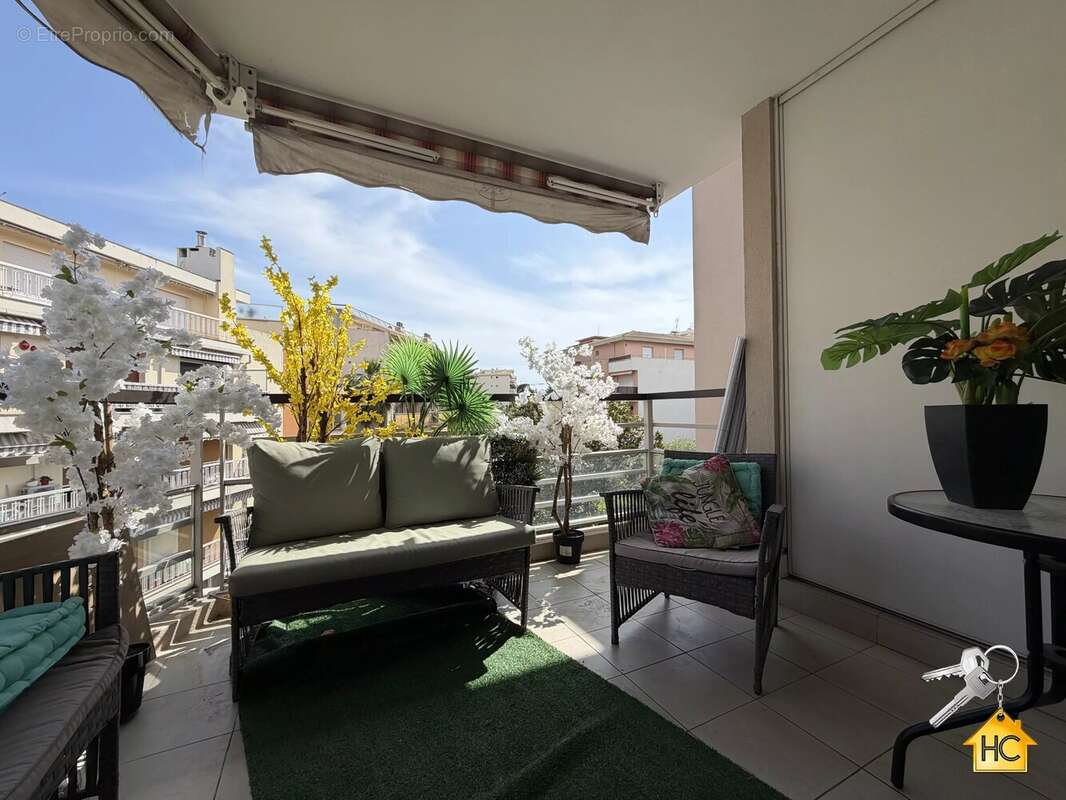 Cannes les anglais T3 refait avec 2 terrasses et box - photo 4