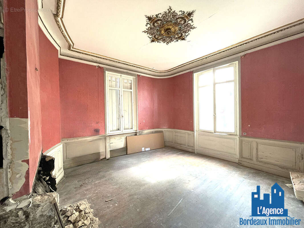 Appartement à BORDEAUX