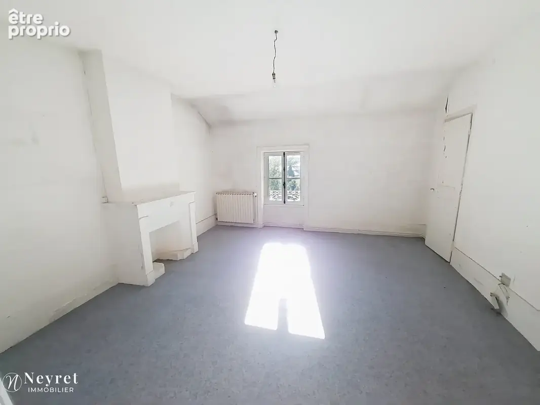 Opportunité à saisir dans une maison de maître sur les hauteurs de Vernaison de 6 lots, T3 de 66,08  m2 - photo 4