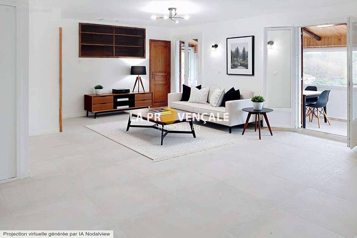 Appartement à GREASQUE