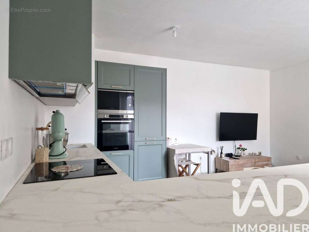 Appartement 61 m² à Gigean  - photo 6