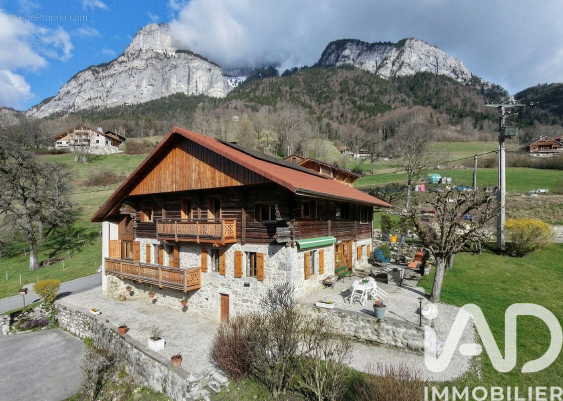 Photo 3 - Maison à BONNEVILLE