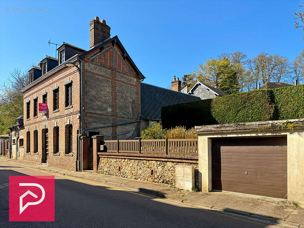 Maison en briques dans BERNAY avec jardin et garage - photo 17