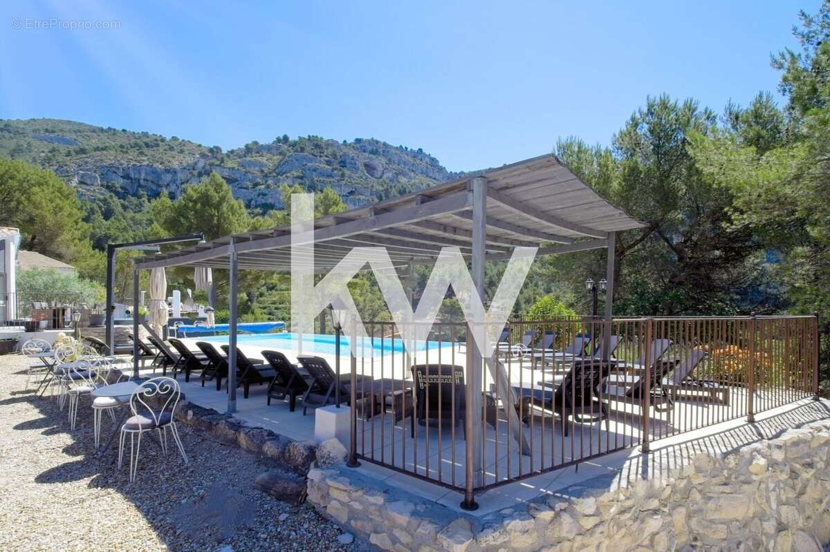 Maison à FONTAINE-DE-VAUCLUSE