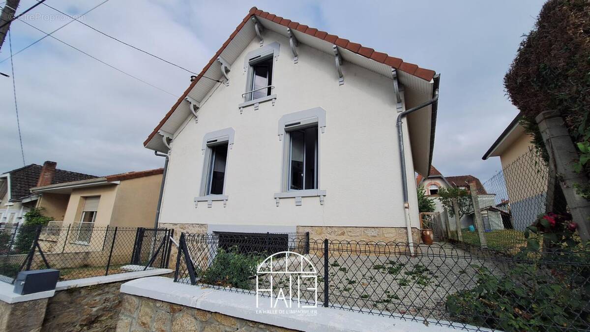 Maison à SAINT-JUNIEN