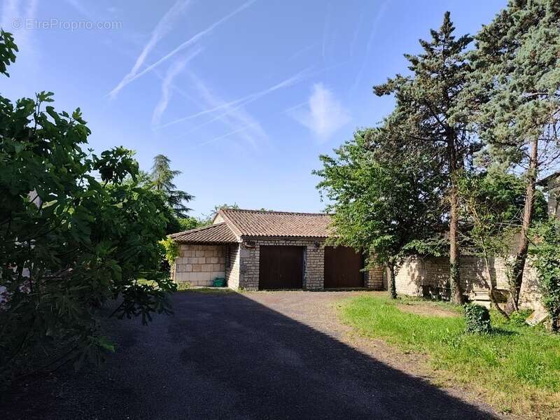 Maison à HIERSAC