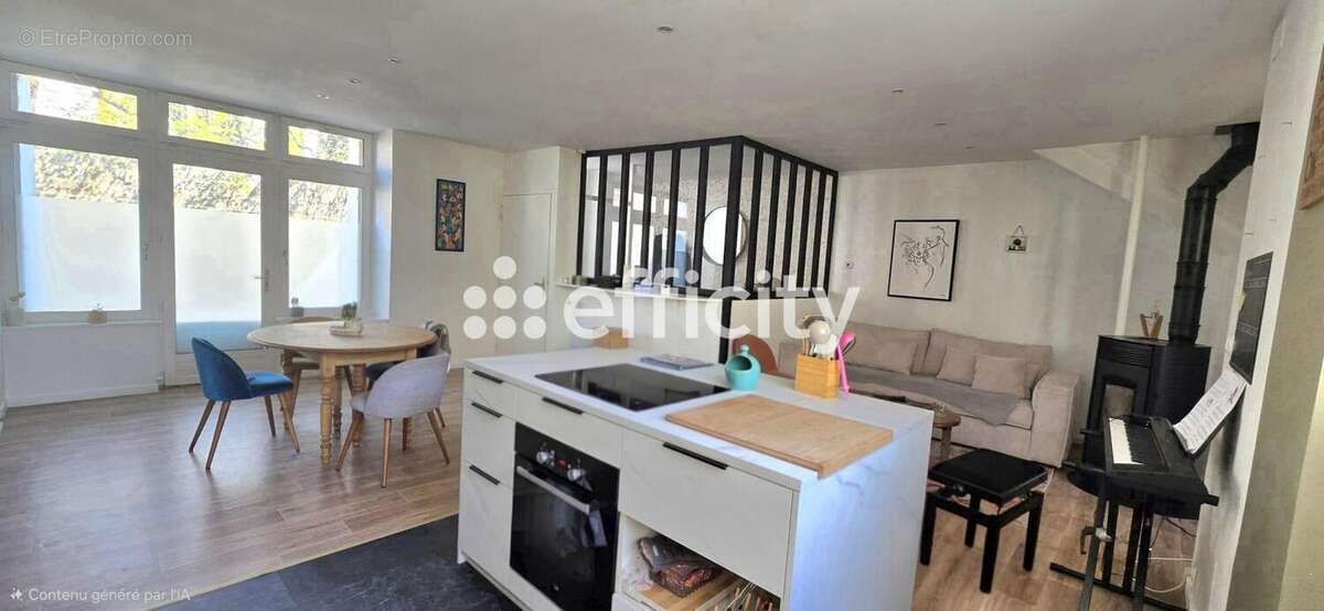 Maison 150 m² à Salles-Arbuissonnas-En-Beaujolais  - photo 3