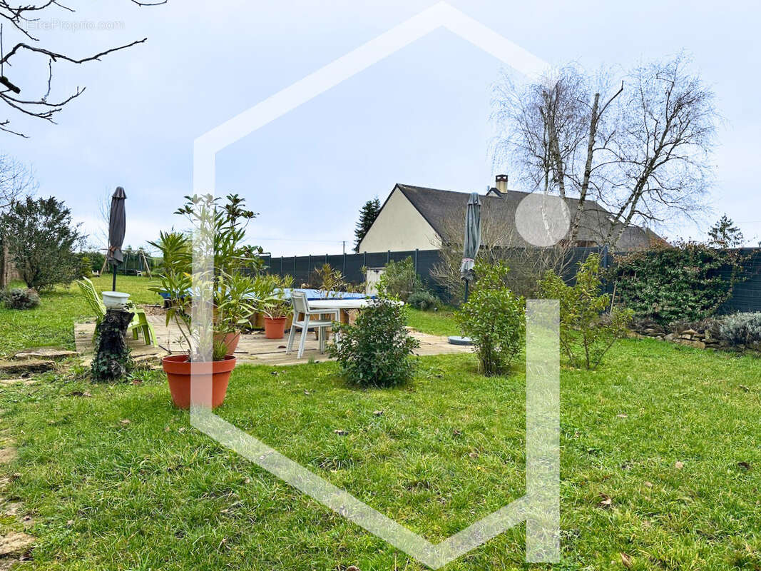 Maison à COSNE-COURS-SUR-LOIRE