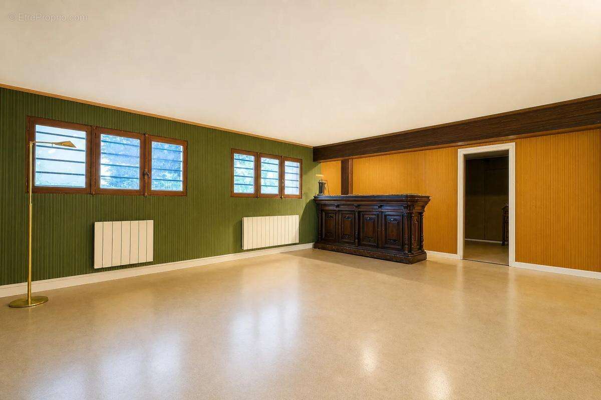Maison atypique à fort potentiel de 9 pièces – 234 m² habitables - photo 13